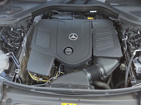Used 2026 Mercedes-Benz GLC 300 image 19
