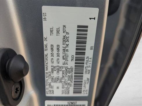 Used 2024 Toyota Tundra Limited w/ Power Package AWD/4WD image 23