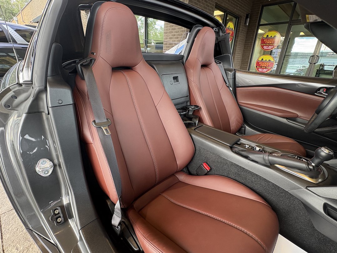 Used 2018 MAZDA MX-5 Miata RF Grand Touring RWD image 24