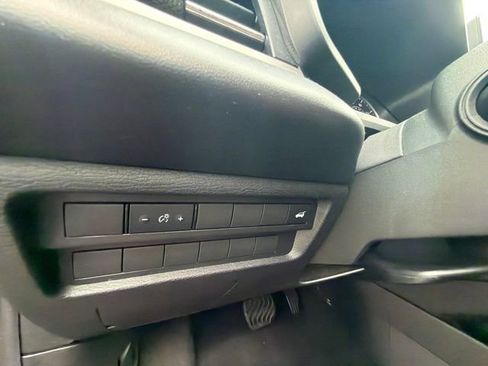 Used 2024 Mitsubishi Outlander SE FWD image 26