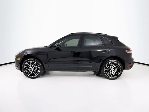 New 2026 Porsche Macan image 2