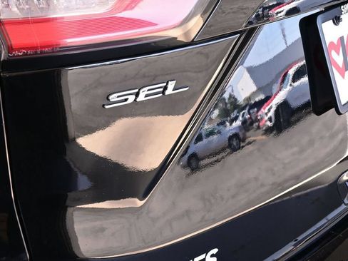 Used 2024 Ford Edge SEL AWD/4WD image 13