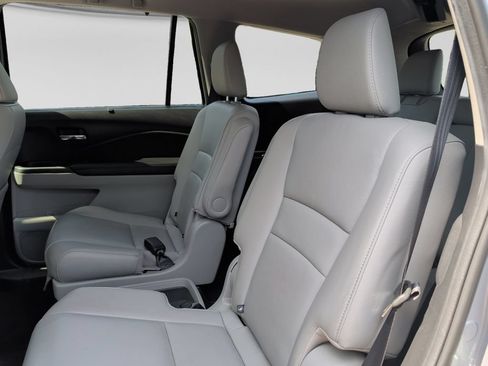 Used 2019 Honda Pilot Touring image 31