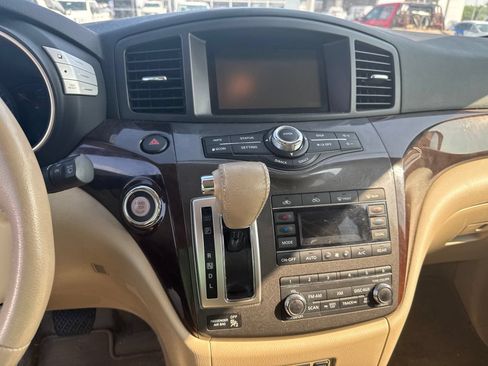 Used 2016 Nissan Quest SL FWD image 11