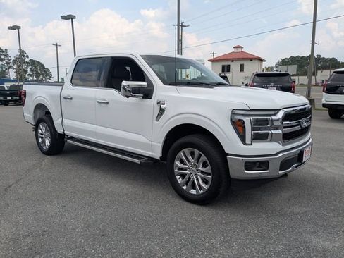 Used 2025 Ford F150 Lariat w/ Equipment Group 501A Mid AWD/4WD image 2