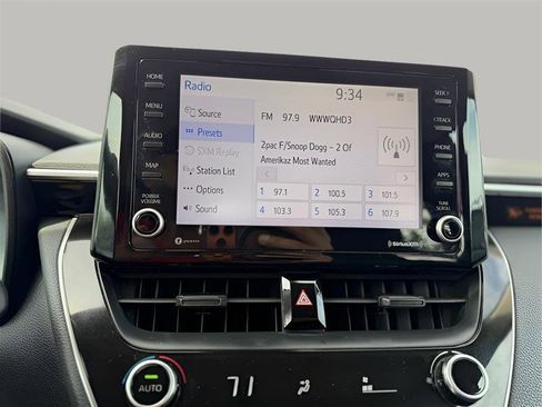Used 2022 Toyota Corolla LE FWD image 36