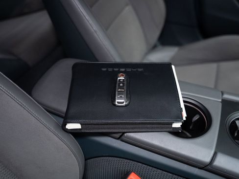 Used 2022 Porsche Taycan 4S image 74