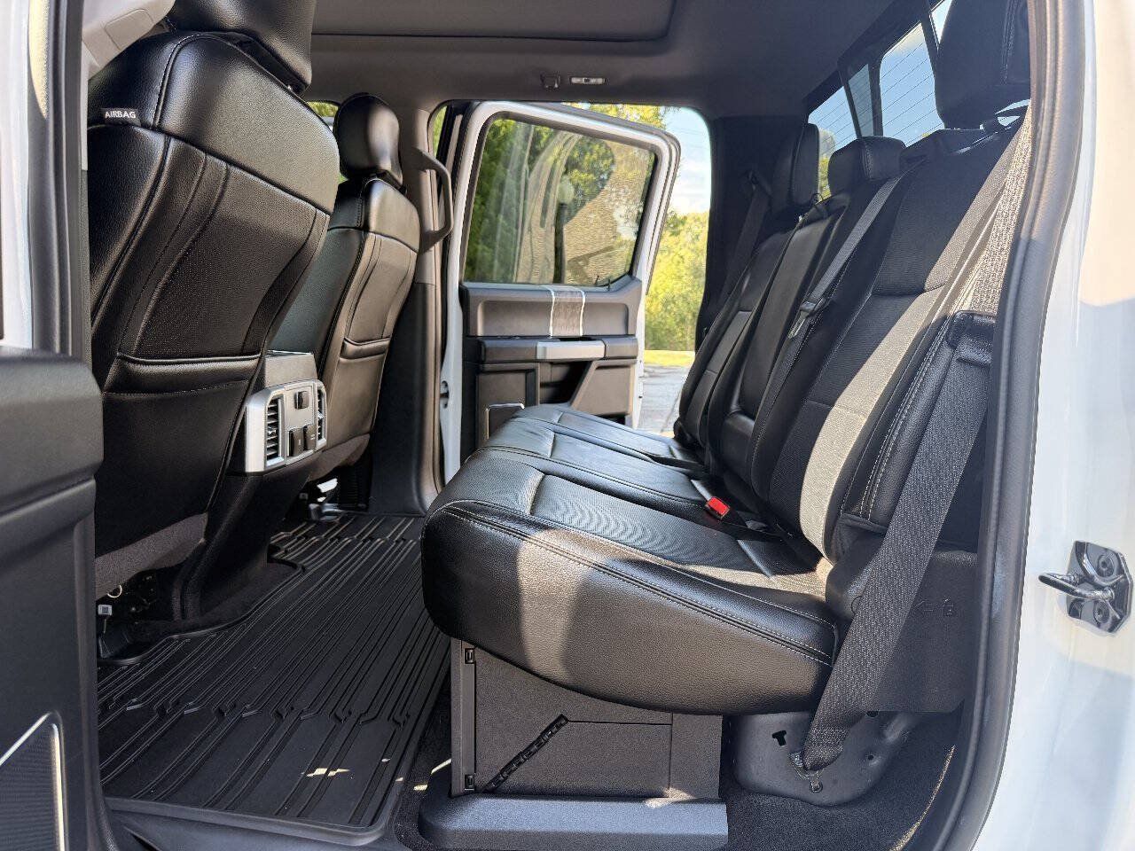 Used 2017 Ford F250 Lariat w/ Chrome Package AWD/4WD image 15