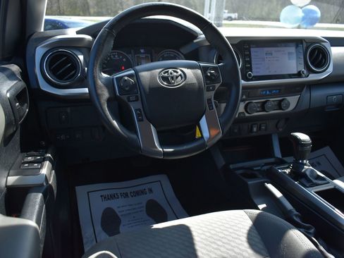 Used 2022 Toyota Tacoma SR5 w/ Black Out Package (TMS) image 17