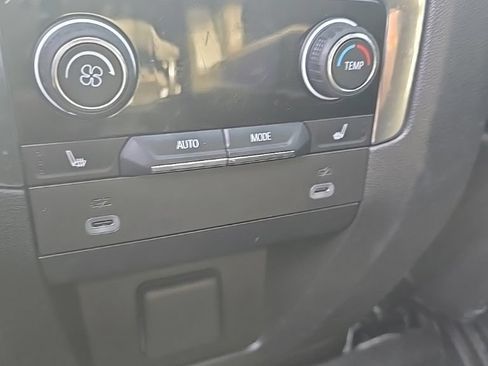 Used 2024 Chevrolet Suburban High Country AWD/4WD image 26