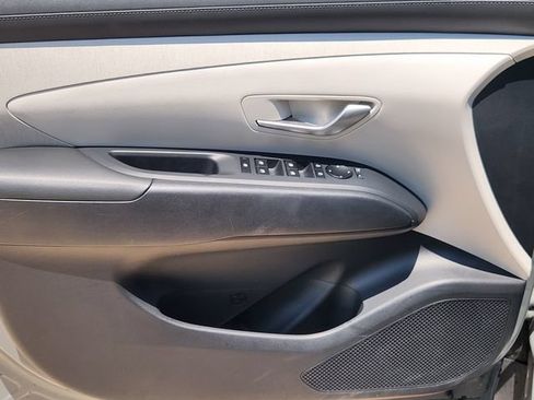 Certified 2025 Hyundai Tucson SEL FWD image 16