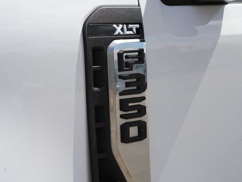 Used 2025 Ford F350 XLT AWD/4WD image 18