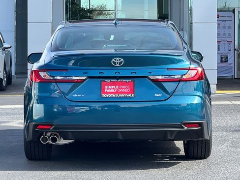 New 2026 Toyota Camry SE image 8