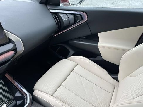 Certified 2025 BMW X3 xDrive30i w/ Convenience Package AWD/4WD image 40