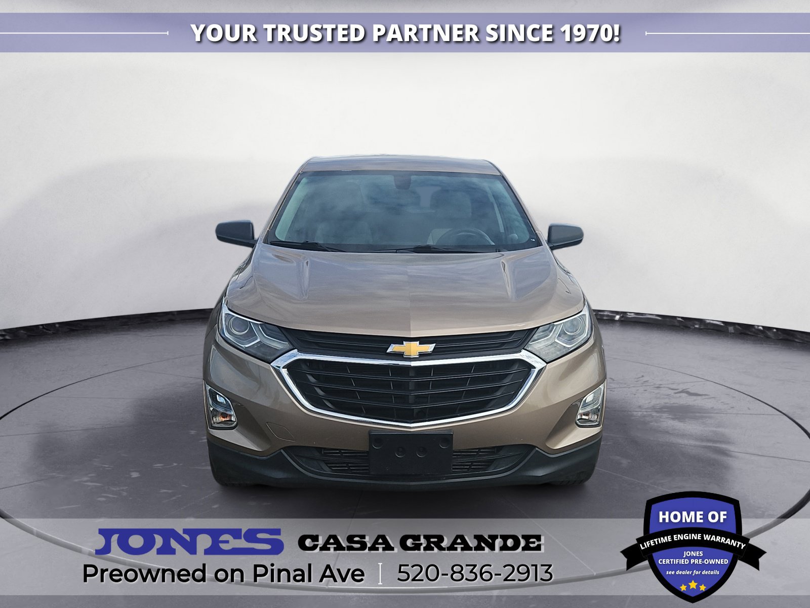 Used 2018 Chevrolet Equinox LS FWD image 2