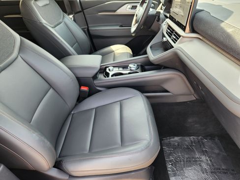 New 2026 Ford Explorer Active w/ Active Comfort Package RWD image 11