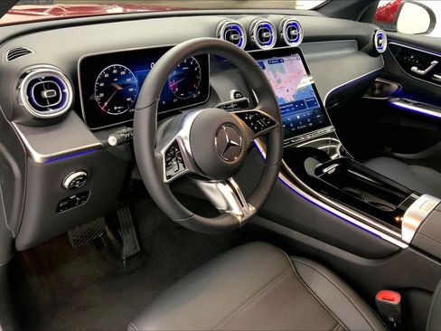 Used 2026 Mercedes-Benz GLC 300 image 21