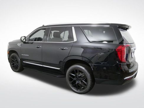Used 2023 GMC Yukon SLT AWD/4WD image 6