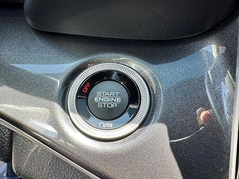 Used 2021 Jeep Grand Cherokee L Laredo image 29