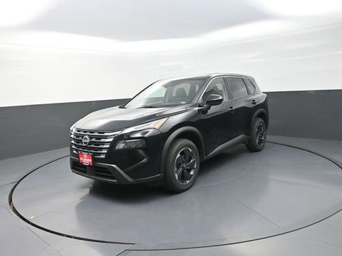 Used 2024 Nissan Rogue SV AWD/4WD image 33