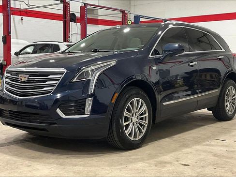 Used 2017 Cadillac XT5 Luxury w/ Driver Awareness Package image 36