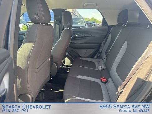 Used 2023 Chevrolet TrailBlazer LT w/ Convenience Package AWD/4WD image 25