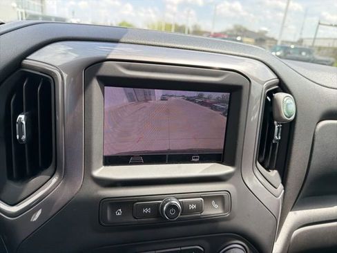 Used 2022 Chevrolet Silverado 1500 Custom image 6