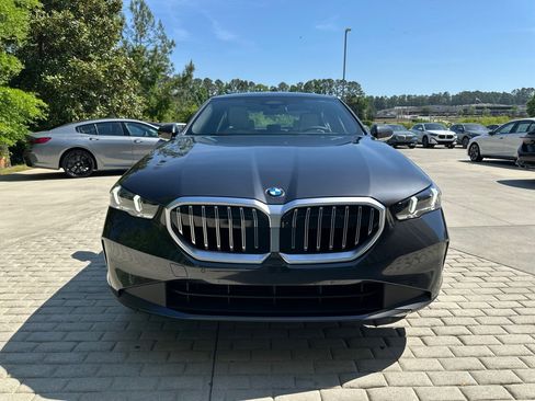 New 2026 BMW 530i RWD image 3