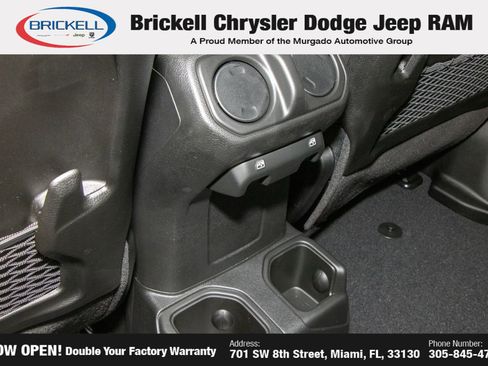 New 2026 Jeep Gladiator Sahara image 18