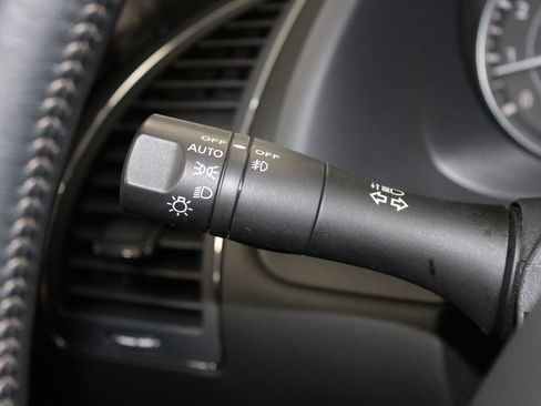 Used 2024 Nissan Armada Platinum w/ Captain's Chairs Package image 42