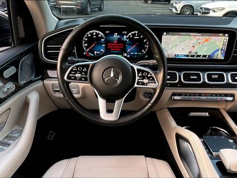 Certified 2023 Mercedes-Benz GLS 450 4MATIC image 5