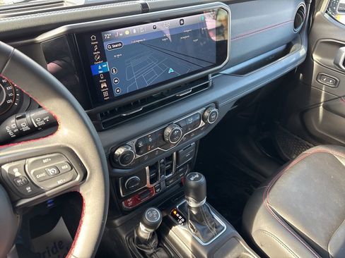 Used 2024 Jeep Wrangler Unlimited Rubicon image 76