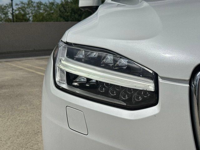Used 2018 Volvo XC90 T6 Momentum w/ Convenience Package AWD/4WD image 11
