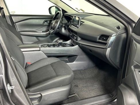Used 2024 Nissan Rogue S AWD/4WD image 11