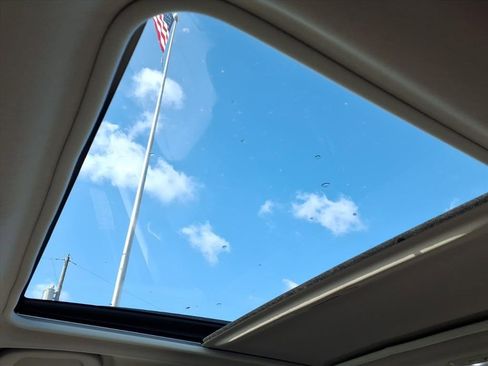 Used 2022 Subaru Forester Limited image 15