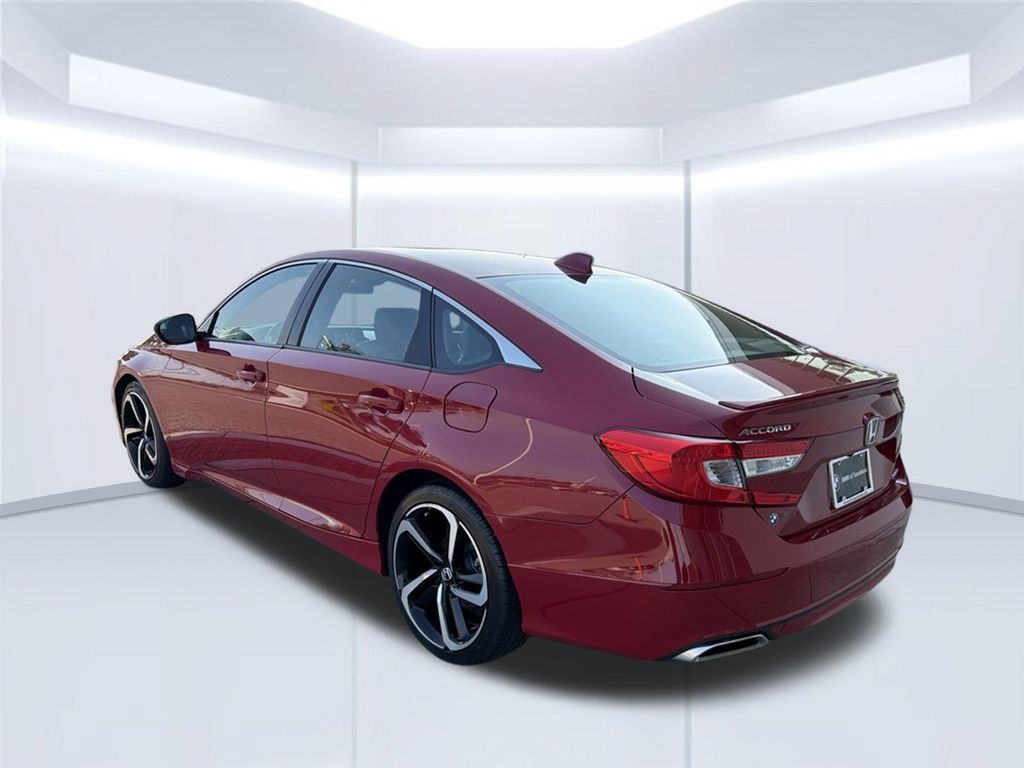 Used 2018 Honda Accord Sport image 4
