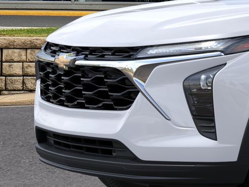New 2026 Chevrolet Trax LS FWD image 37