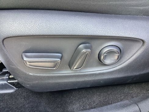 Used 2025 Toyota RAV4 XLE image 15