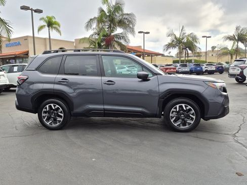 Used 2026 Subaru Forester Premium AWD/4WD image 5