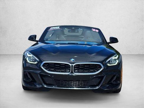 Used 2025 BMW Z4 sDrive30i RWD image 2