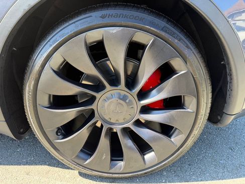 Used 2022 Tesla Model Y Performance AWD/4WD image 54