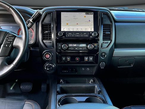 Used 2021 Nissan Titan PRO-4X w/ Pro-4x Convenience Package image 9