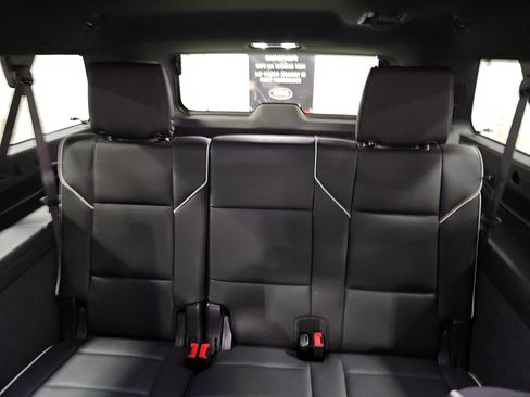 Used 2021 Cadillac Escalade ESV Premium Luxury image 15