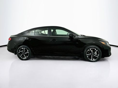 Used 2024 Nissan Sentra SV FWD image 10