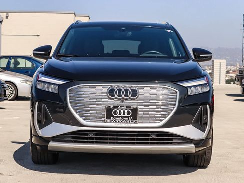 Used 2023 Audi Q4 e-tron Premium w/ Convenience Package AWD/4WD image 2