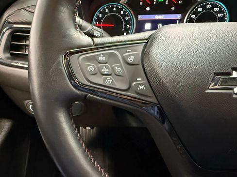 Used 2022 Chevrolet Equinox RS w/ RS Leather Package image 35