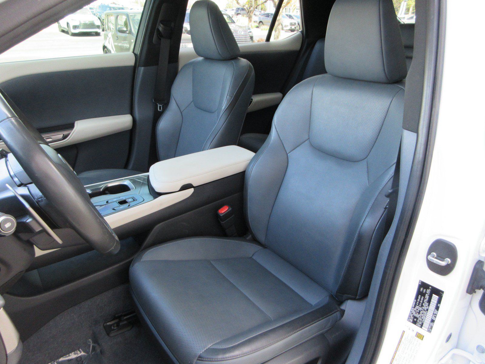 Used 2023 Lexus RZ 450e Premium w/ Technology Package AWD/4WD image 30