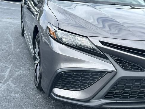Used 2023 Toyota Camry SE FWD image 10