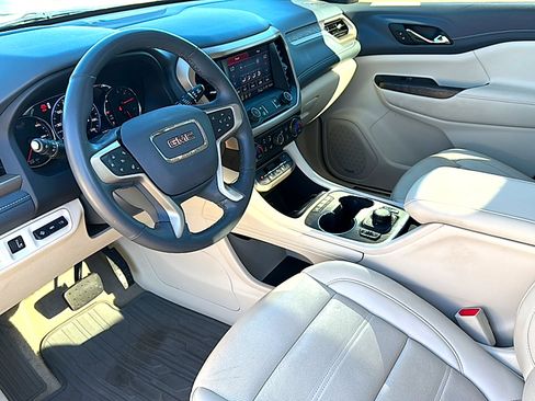 Used 2023 GMC Acadia Denali w/ Denali Ultimate Package image 12