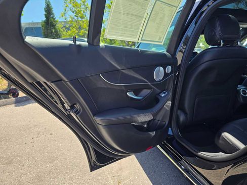 Used 2021 Mercedes-Benz C 300 Sedan image 16